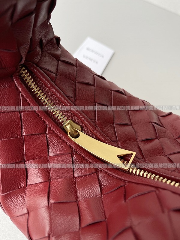 보테가베네타미니조디 20260218-131316-005루.jpg