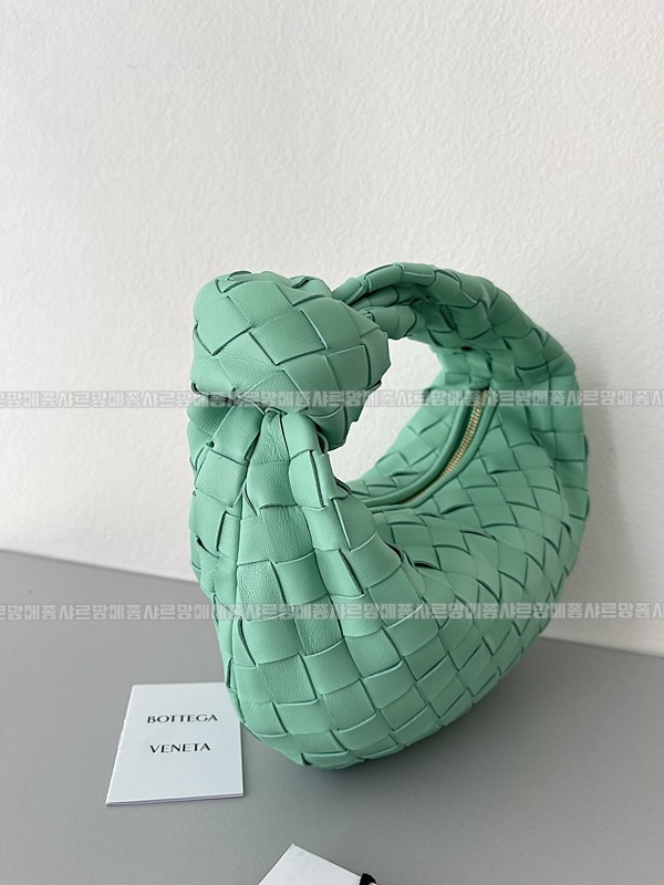 보테가베네타미니조디 20260218-131502-002루.jpg