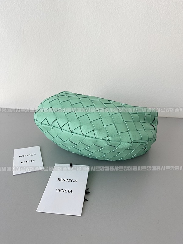 보테가베네타미니조디 20260218-131503-005루.jpg