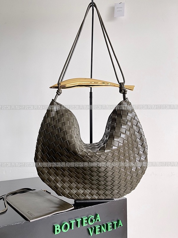 보테가베네타사르딘라지 20260218-132616-001루.jpg