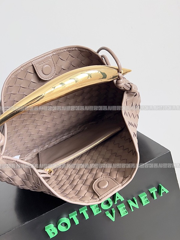 보테가베네타사르딘라지 20260218-133422-009루.jpg