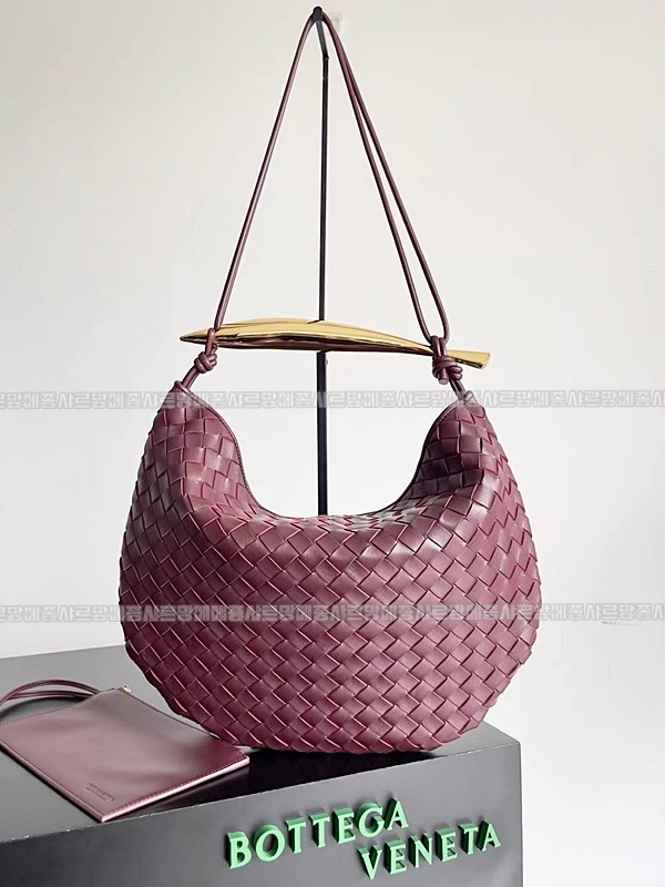 보테가베네타사르딘라지 20260218-134134-001루.jpg