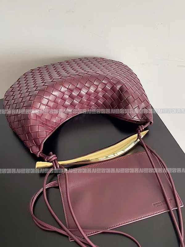 보테가베네타사르딘라지 20260218-134134-004루.jpg