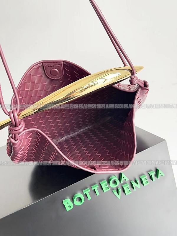 보테가베네타사르딘라지 20260218-134135-009루.jpg