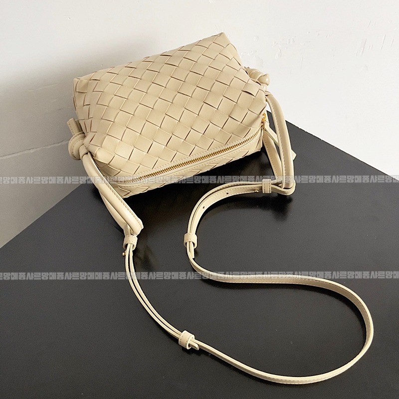 보테가베네타탑핸들루프백 20260219-130134-004루.jpg