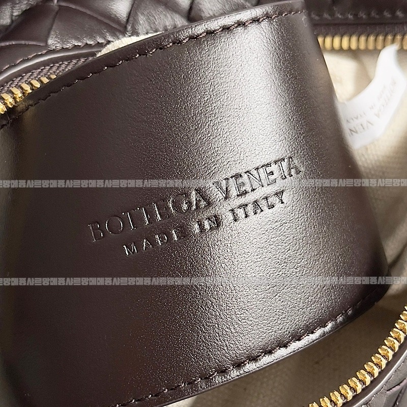 보테가베네타탑핸들루프백 20260219-131152-008루.jpg