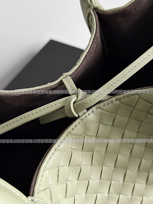 보테가베네타피나코테카라지 20260219-133012-004루.jpg