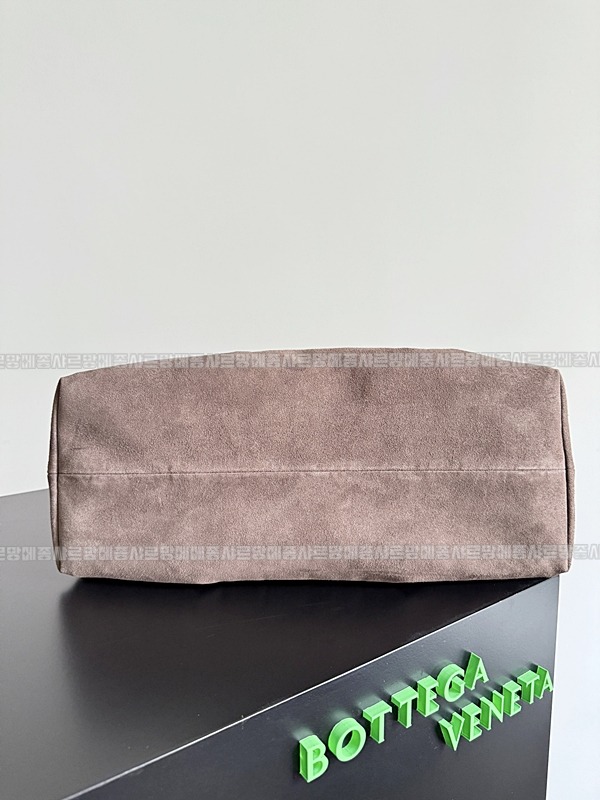 보테가베네타피나코테카라지 20260219-133013-008루.jpg