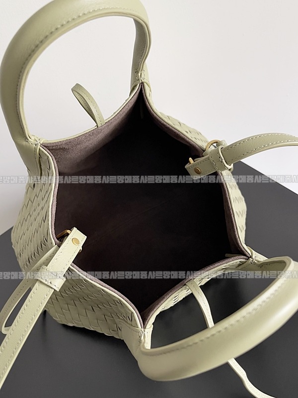 보테가베네타피나코테카스몰 20260219-142427-009루.jpg