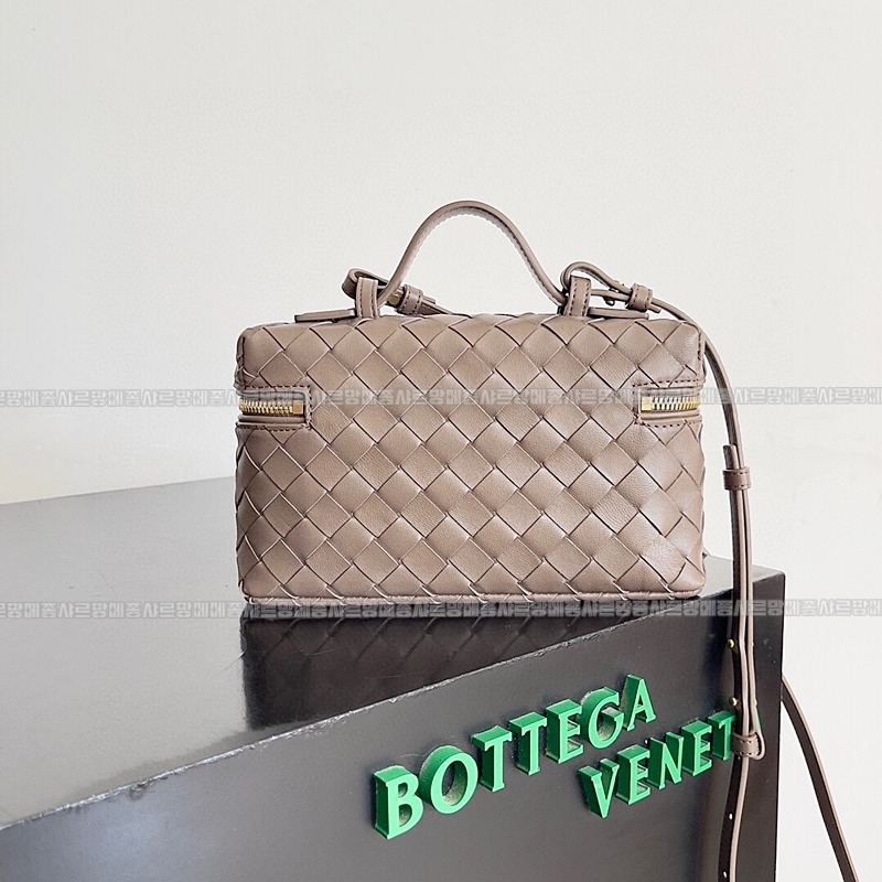 보테가베네타뱅뱅백 20260219-142648-003루.jpg
