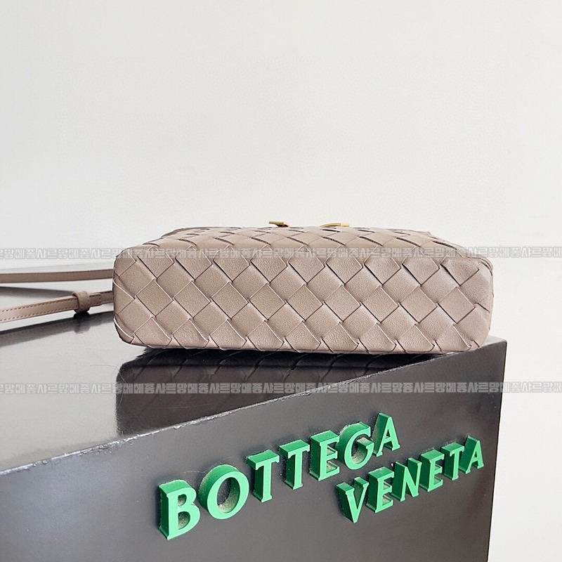 보테가베네타뱅뱅백 20260219-142648-004루.jpg