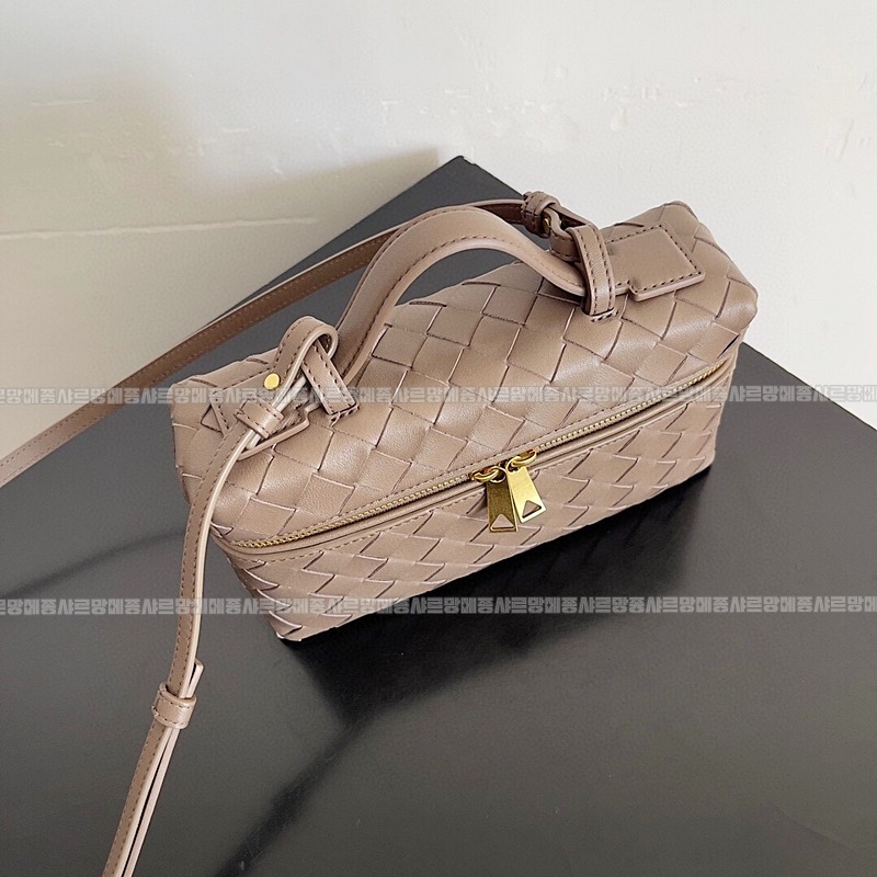 보테가베네타뱅뱅백 20260219-142648-007루.jpg