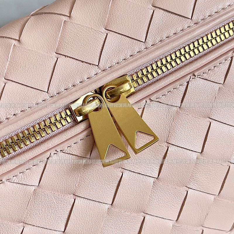 보테가베네타뱅뱅백 20260219-142944-006루.jpg