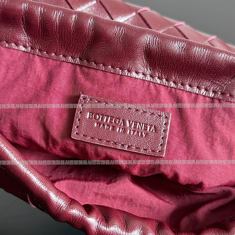 보테가베네타더스트백스몰 20260219-151711-008루.jpg