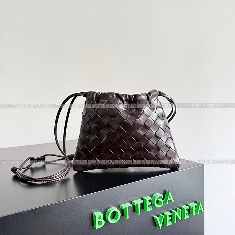 보테가베네타더스트백스몰 20260219-151922-001루.jpg