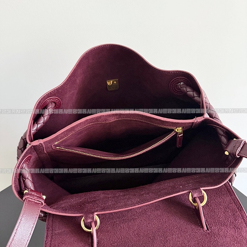 보테가베네타차오차오미디움 20260219-153542-009루.jpg