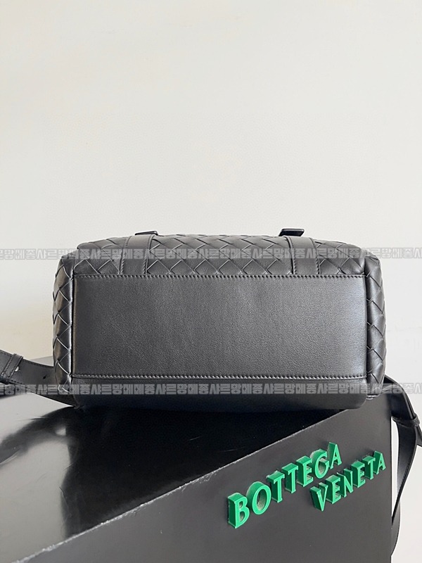 보테가베네타백투스쿨백팩20260220-140519-004루.jpg