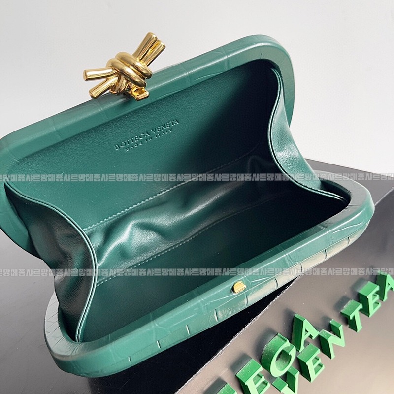 보테가베네타놋크로커다일  20260220-161938-002루.jpg