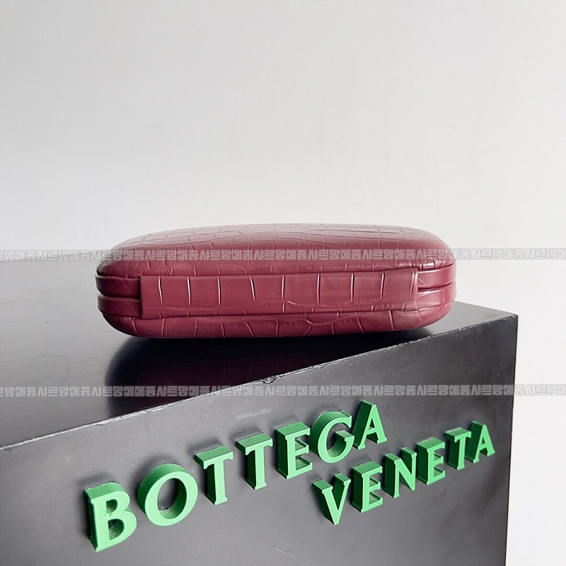 보테가베네타놋크로커다일  20260220-162359-002루.jpg