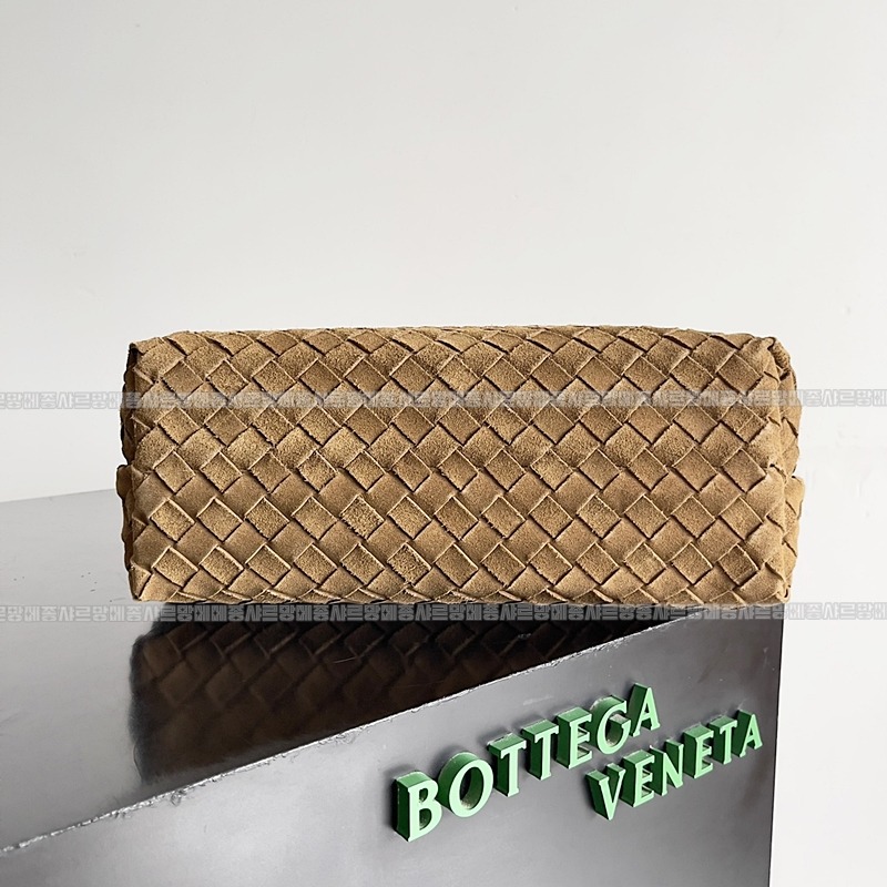 보테가베네타안지아모미디움 20260221-124046-004루.jpg