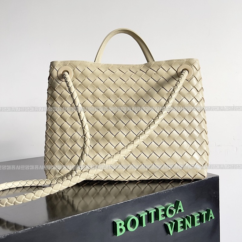 보테가베네타안지아모미디움 20260221-124435-002루.jpg