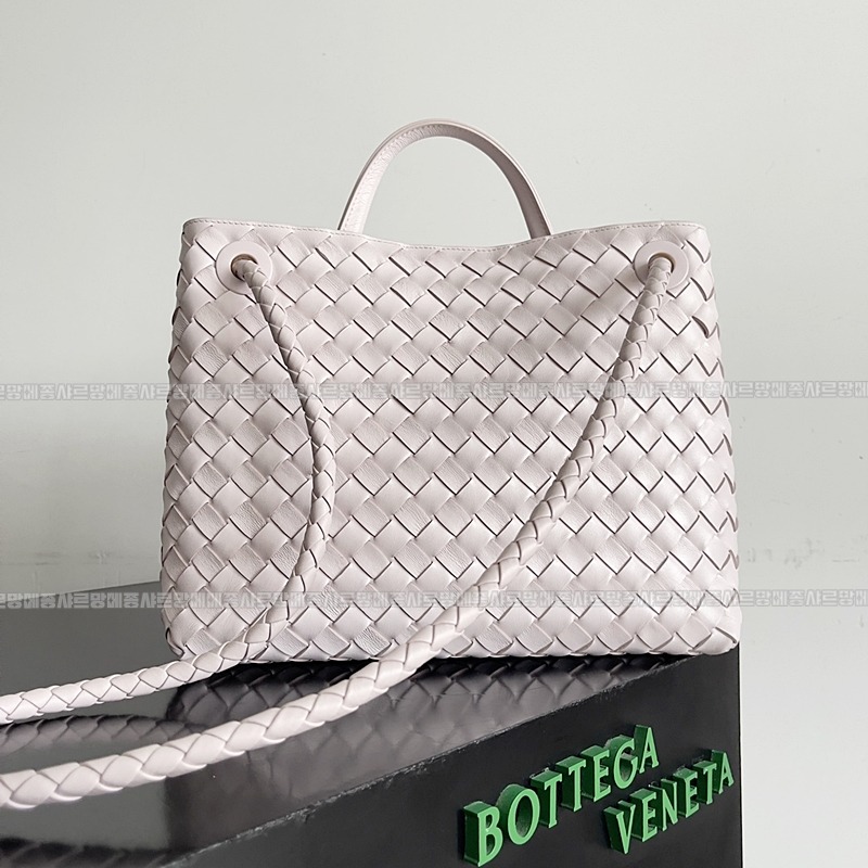 보테가베네타안지아모미디움 20260221-125003-002루.jpg