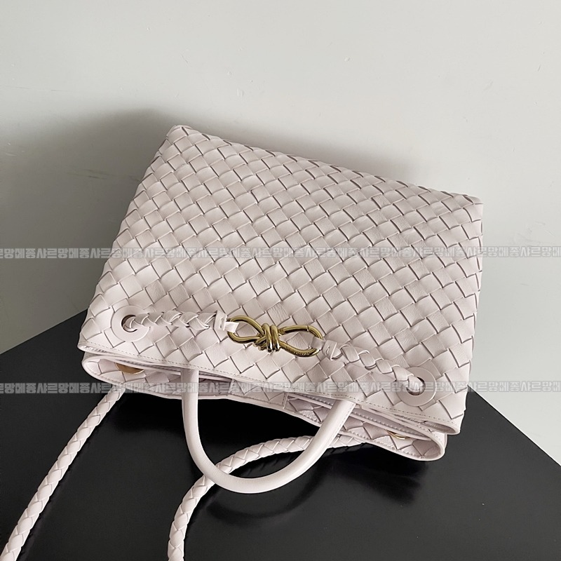 보테가베네타안지아모미디움 20260221-125004-006루.jpg