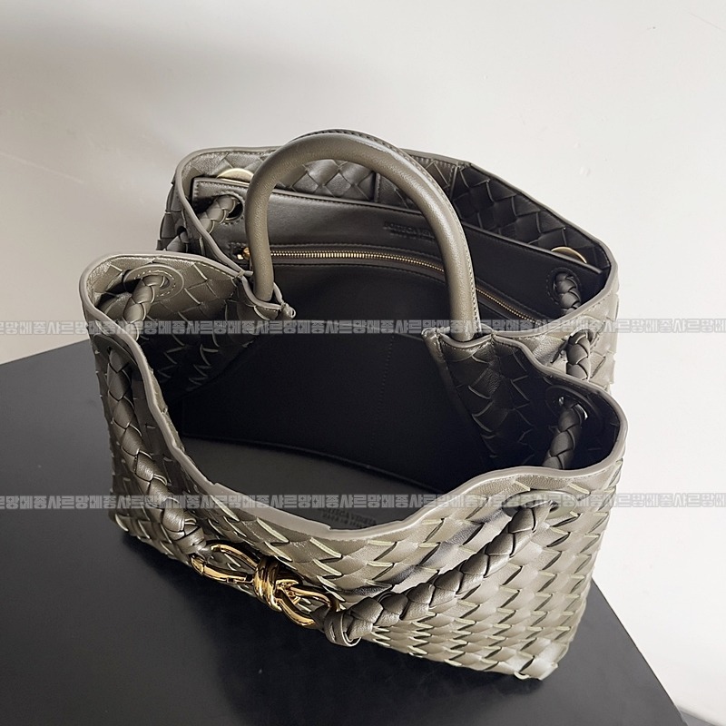 보테가베네타안지아모미디움 20260221-130723-009루.jpg