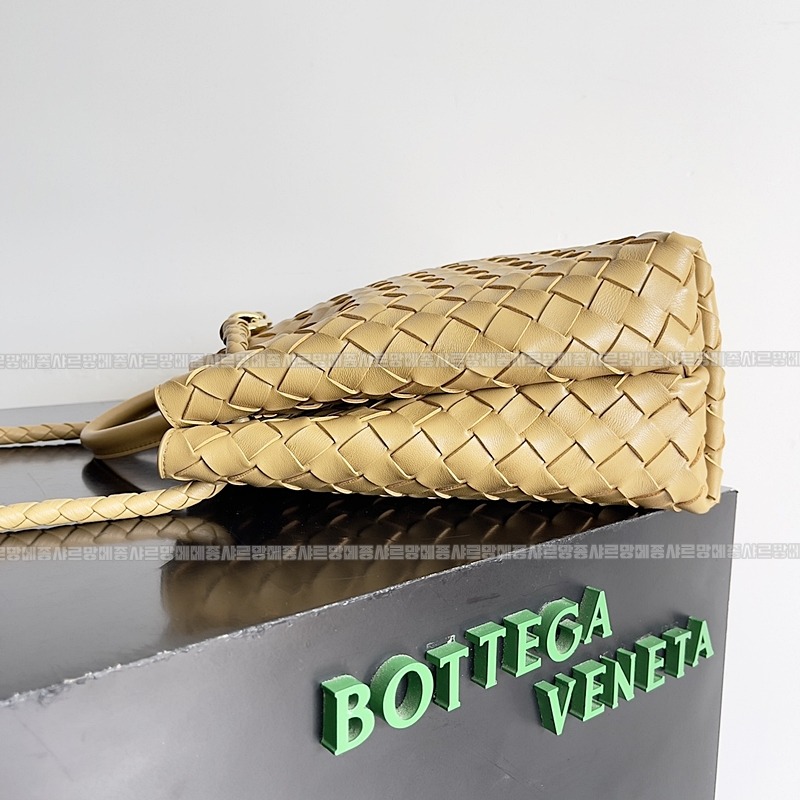 보테가베네타안지아모미디움 20260221-130925-002루.jpg