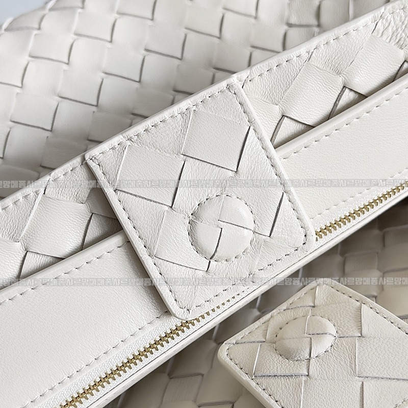 보테가베네타안지아모미디움 20260221-131130-007루.jpg