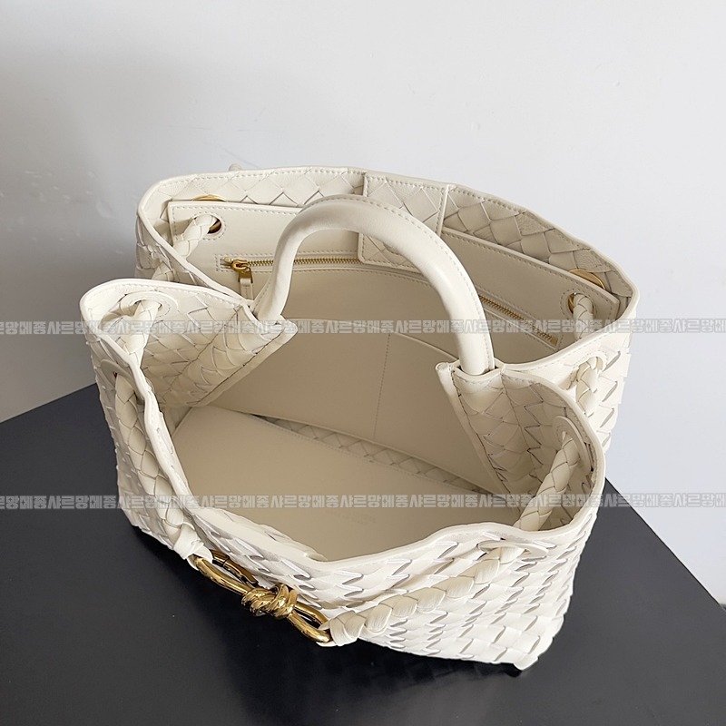 보테가베네타안지아모미디움 20260221-131130-009루.jpg