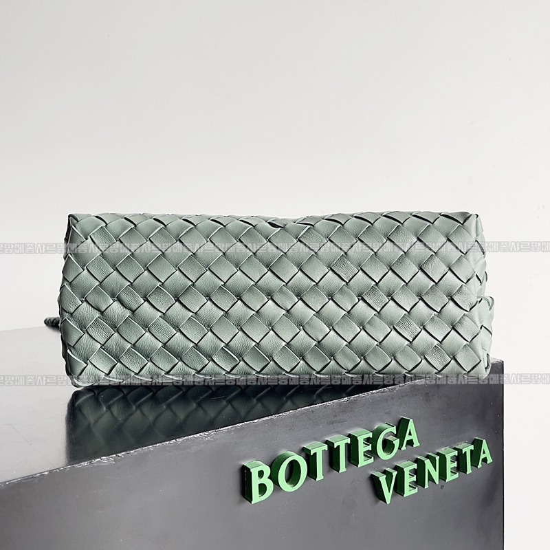 보테가베네타안지아모미디움 20260221-131320-004루.jpg