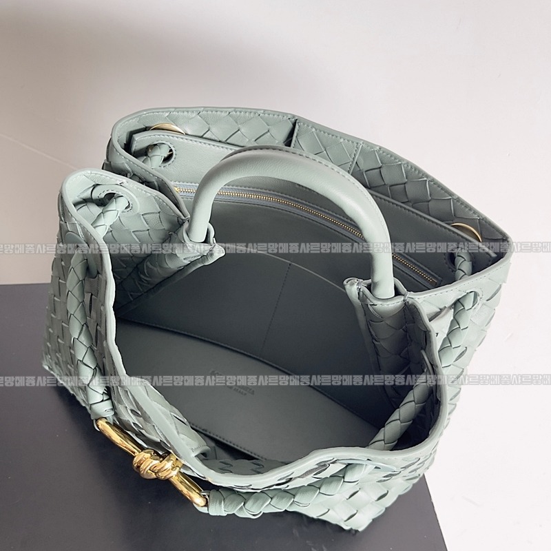 보테가베네타안지아모미디움 20260221-131320-009루.jpg