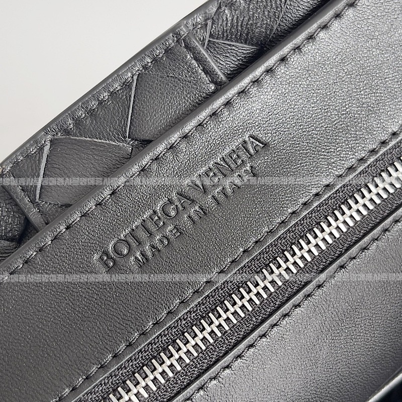 보테가베네타안지아모미디움 20260221-131715-008루.jpg