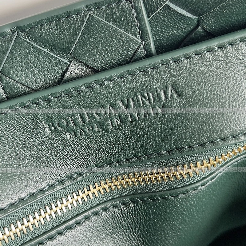 보테가베네타안지아모미디움 20260221-132555-008루.jpg