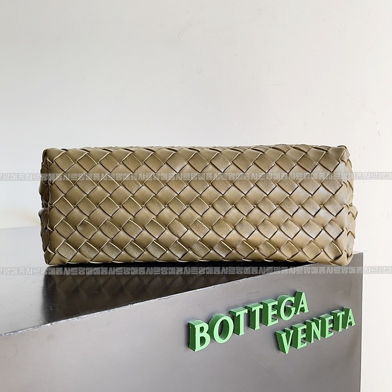 보테가베네타안지아모미디움 20260221-133748-004루.jpg