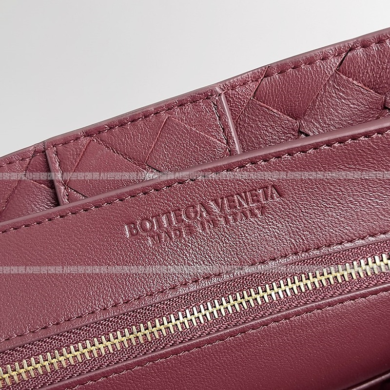 보테가베네타안지아모미디움 20260221-142640-006루.jpg