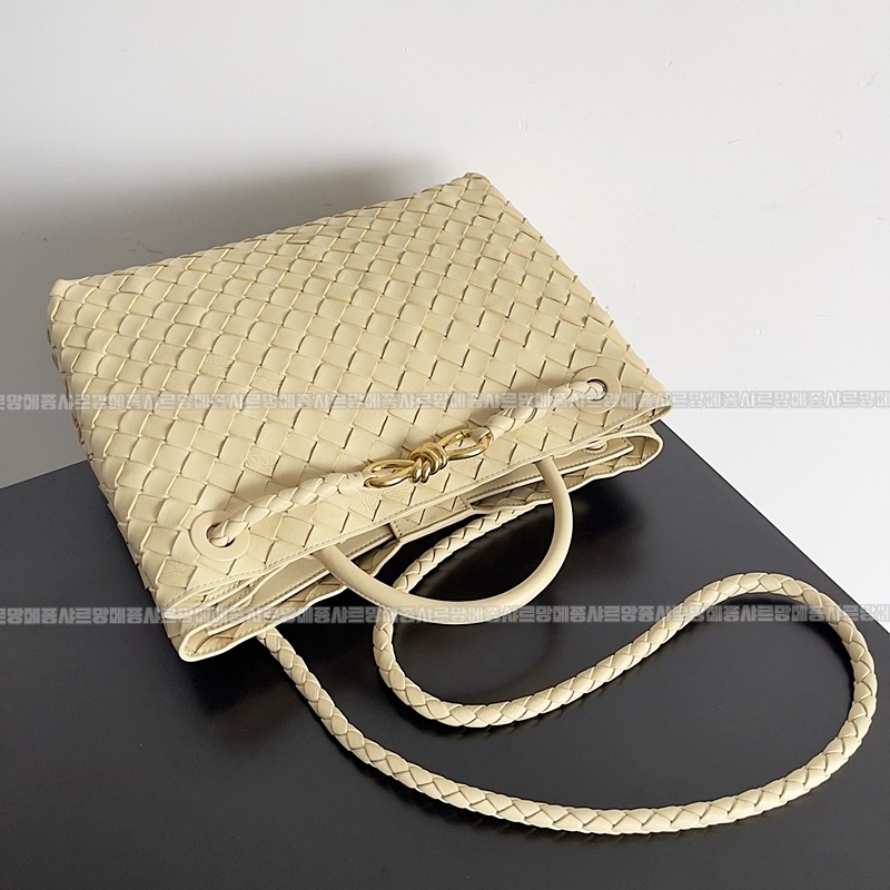 보테가베네타안지아모미디움 20260221-143029-005루.jpg