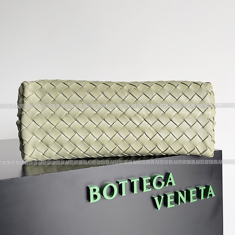 보테가베네타안지아모미디움 20260221-144137-005루.jpg