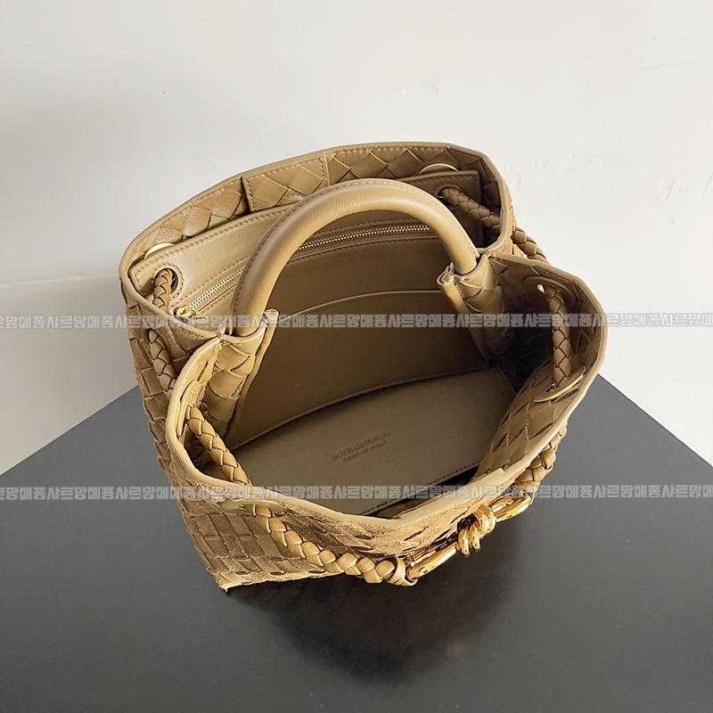 보테가베네타안지아모스몰 20260221-144836-009루.jpg