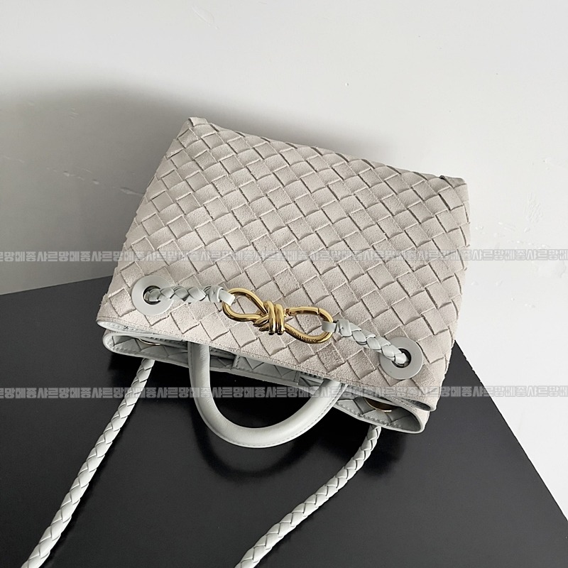 보테가베네타안지아모스몰 20260221-145143-005루.jpg