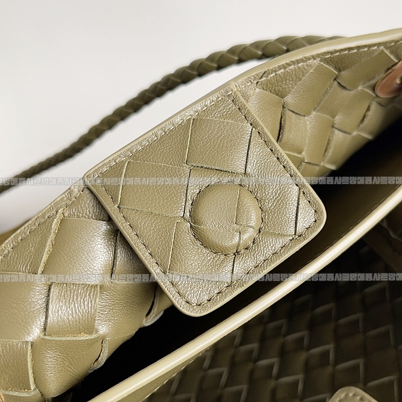 보테가베네타안지아모스몰 20260221-151743-007루.jpg