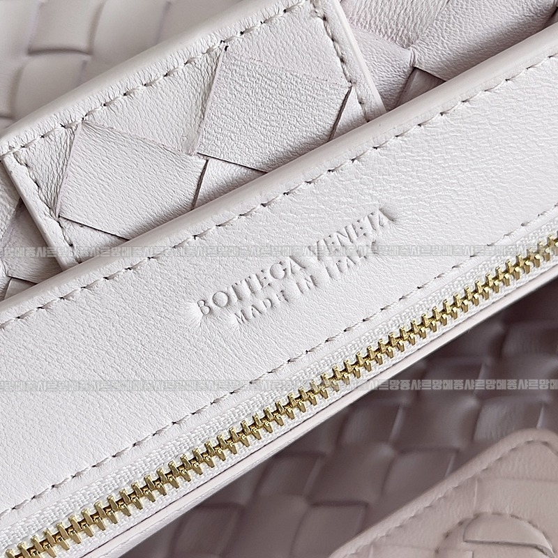 보테가베네타안디아모스몰 20260221-152504-005루.jpg