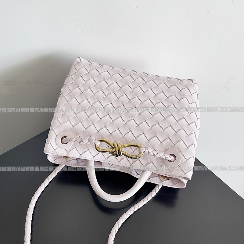 보테가베네타안디아모스몰 20260221-152504-007루.jpg