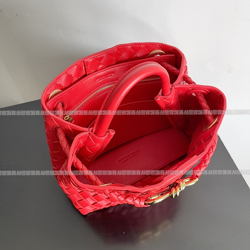 보테가베네타안디아모스몰 20260221-152649-009루.jpg