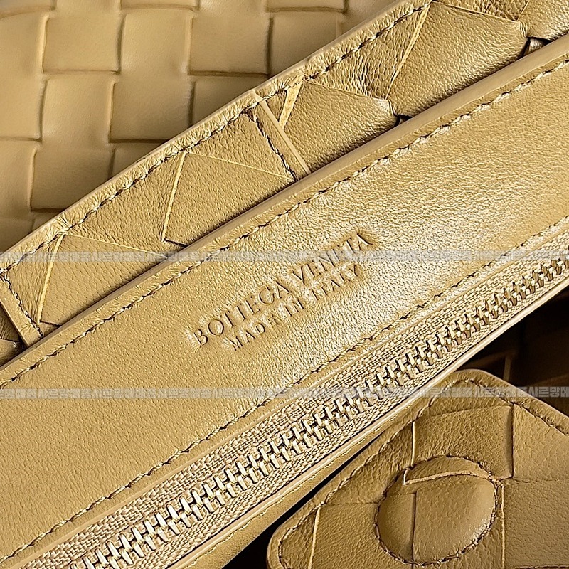 보테가베네타안디아모스몰 20260221-152842-007루.jpg