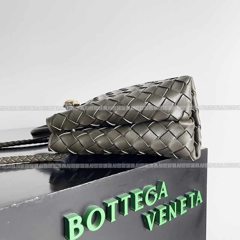 보테가베네타안디아모스몰 20260221-153255-002루.jpg