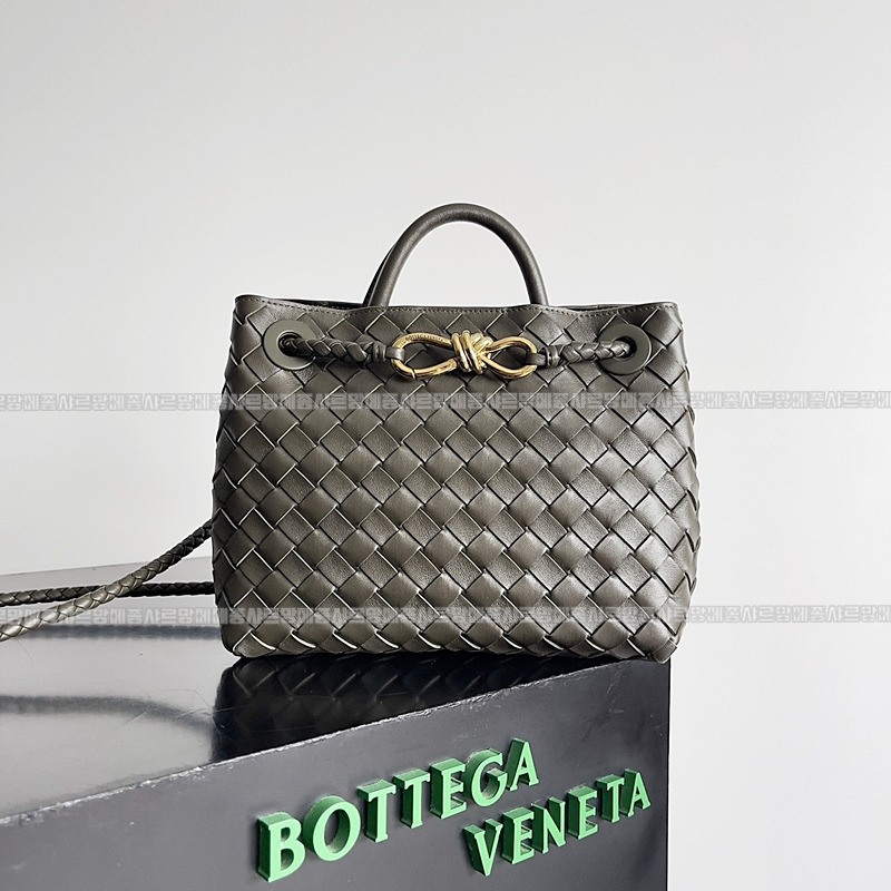 보테가베네타안디아모스몰 20260221-153255-001루.jpg