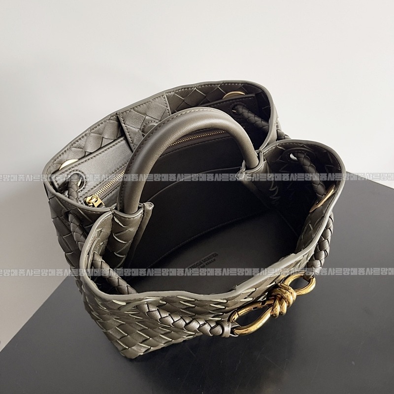 보테가베네타안디아모스몰 20260221-153256-009루.jpg