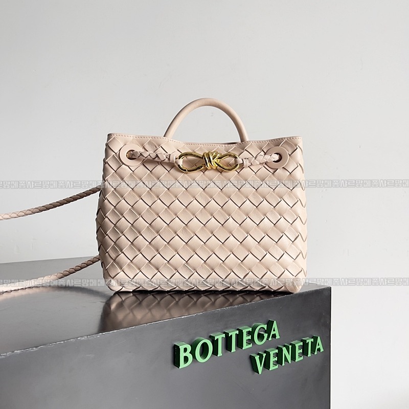 보테가베네타안디아모스몰 20260221-154454-001루.jpg